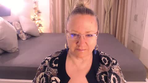 Snapshot of adrena_ chatting on 03/03/25, 04:36 Cryna online show from 03/03/25, 04:36
