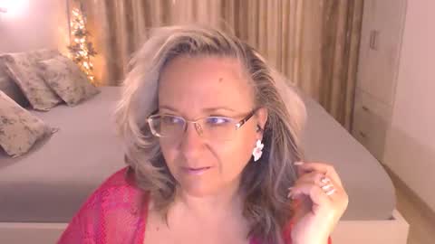 Snapshot of adrena_ chatting on 05/04/26, 10:44 Cryna online show from 05/04/26, 10:44