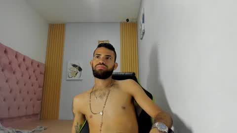 Snapshot of adri_sexboy229 chatting on 10/02/25, 07:26 adri_sexboy229 online show from 10/02/25, 07:26
