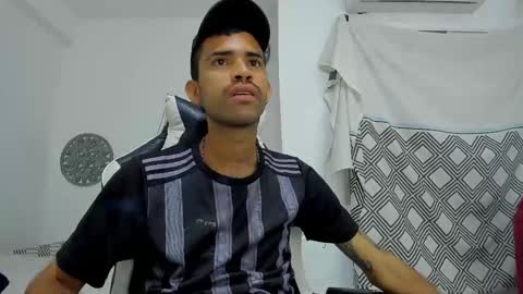 Snapshot of adri_sexboy229 chatting on 10/15/25, 02:01 adri_sexboy229 online show from 10/15/25, 02:01