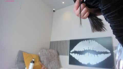 adri online show from 03/22/26, 10:02