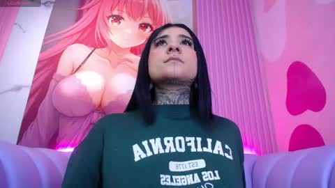 Snapshot of adri_tatto_ chatting on 04/30/26, 07:09 ADRI online show from 04/30/26, 07:09