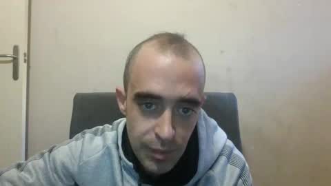 Snapshot of adria35cbtmartorell chatting on 10/31/25, 07:42 adria35cbtmartorell online show from 10/31/25, 07:42