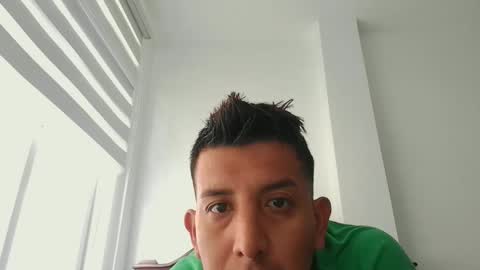 ADRIAN  OSCAR online show from 05/10/26, 04:23