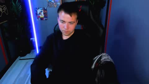 Snapshot of adrian_leman chatting on 07/31/26, 03:22 Adrian online show from 07/31/26, 03:22