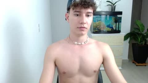 Snapshot of adrian_morelli chatting on 02/11/25, 12:06 adrian morelli online show from 02/11/25, 12:06