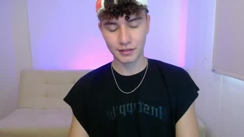 adrian morelli online show from 04/16/26, 08:53