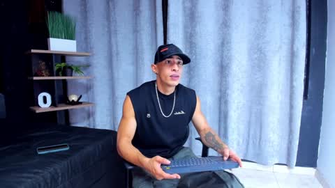   online show from 01/04/25, 11:43