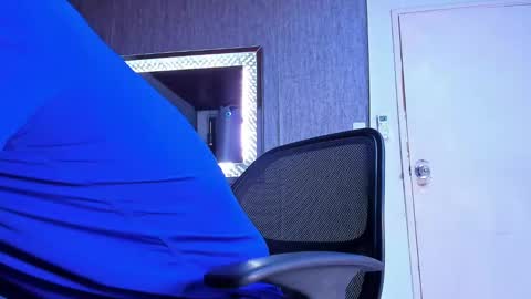   online show from 01/27/25, 11:43