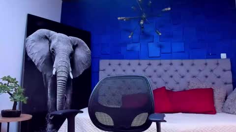   online show from 09/10/25, 12:32