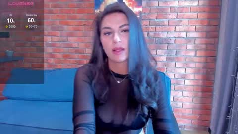 Snapshot of adriana1_ chatting on 10/25/25, 02:41 Adriana online show from 10/25/25, 02:41