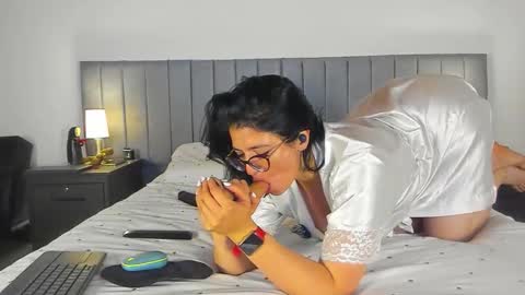 Adriana online show from 03/07/26, 02:30