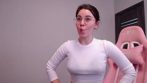 Adriana online show from 11/21/25, 06:12