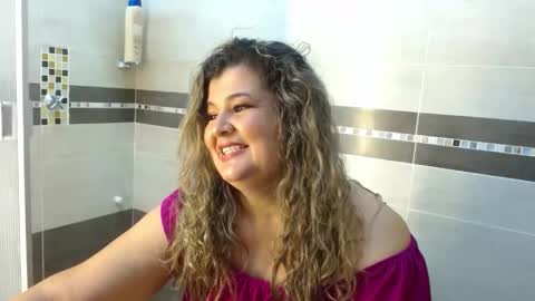 ADRIANA online show from 04/08/26, 08:20