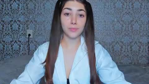 Snapshot of adrianakuiper chatting on 07/03/26, 08:04 Adriana online show from 07/03/26, 08:04