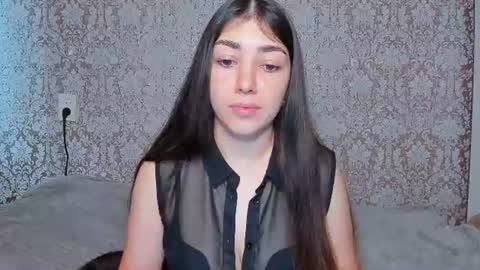 Snapshot of adrianakuiper chatting on 07/15/26, 03:28 Adriana online show from 07/15/26, 03:28