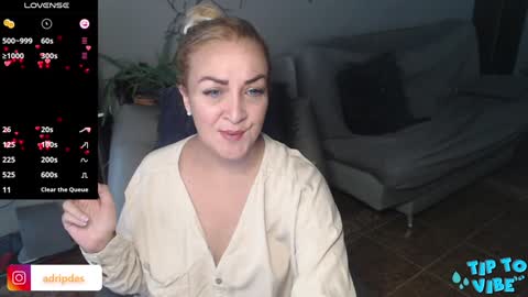 Adriana Paredes  online show from 01/25/25, 12:16