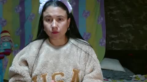 Snapshot of adrianatellez chatting on 03/06/25, 04:28 Adriana Tellez online show from 03/06/25, 04:28
