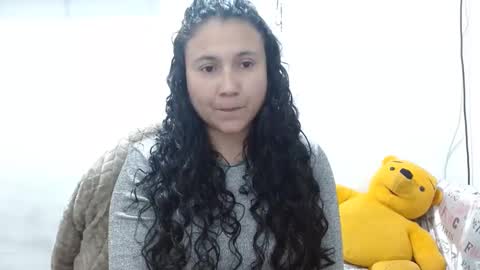 Snapshot of adrianatellez chatting on 10/02/25, 04:47 Adriana Tellez online show from 10/02/25, 04:47