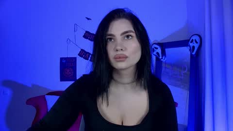AdrianaTores online show from 11/02/25, 05:10