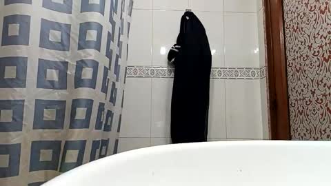 adrianchamonymario12 online show from 04/21/26, 09:06