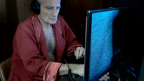 Snapshot of adrianlatino chatting on 06/29/26, 06:52 Adrian online show from 06/29/26, 06:52