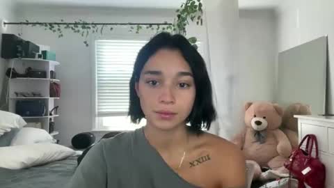 Snapshot of adriannarodriguez chatting on 06/08/26, 03:34 Adrianna online show from 06/08/26, 03:34