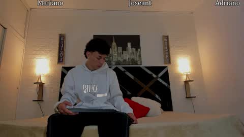 Adrian online show from 09/09/25, 03:17