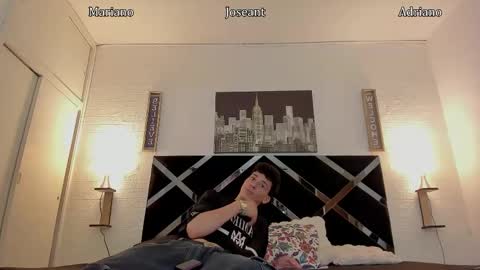 Adrian online show from 10/11/25, 04:44