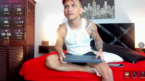 Snapshot of adriano_bigcock chatting on 06/09/26, 02:56 Adrian online show from 06/09/26, 02:56
