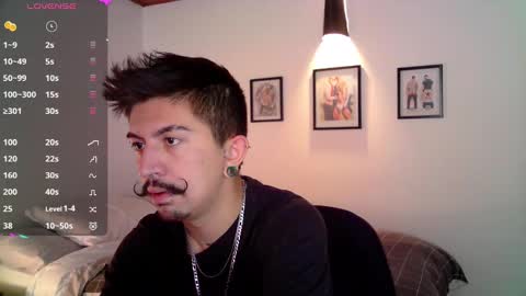 Snapshot of adriansafronov_ chatting on 01/28/25, 03:46 online show from 01/28/25, 03:46