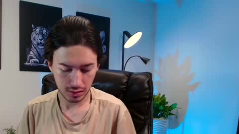 Adrian Williams online show from 02/10/25, 07:07