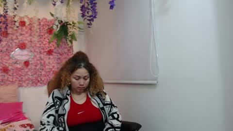 Snapshot of adriel_and_risitos_ chatting on 09/19/25, 04:58 adriel_and_risitos_ online show from 09/19/25, 04:58