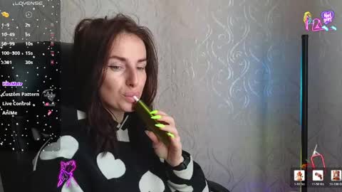 Snapshot of adrihanna chatting on 05/18/26, 06:19 Adriana online show from 05/18/26, 06:19