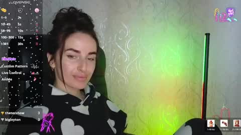 Snapshot of adrihanna chatting on 05/19/26, 04:24 Adriana online show from 05/19/26, 04:24