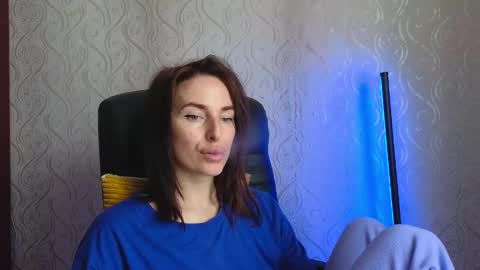Snapshot of adrihanna chatting on 06/01/26, 06:15 Adriana online show from 06/01/26, 06:15