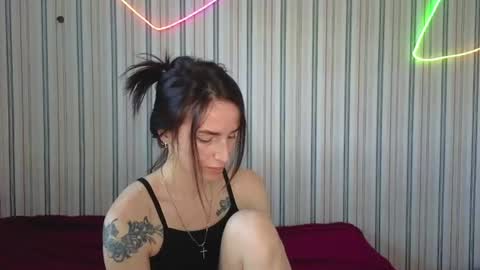 Snapshot of adrihanna chatting on 06/25/26, 05:45 Adriana online show from 06/25/26, 05:45