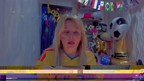Snapshot of adriiana_fox_ chatting on 07/03/26, 04:13 adriiana_fox_ online show from 07/03/26, 04:13