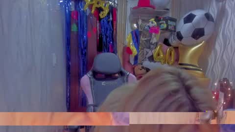 Snapshot of adriiana_fox_ chatting on 07/04/26, 07:20 adriiana_fox_ online show from 07/04/26, 07:20