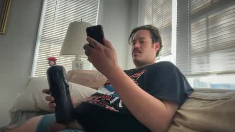 Snapshot of adriiiiiiiiano chatting on 12/19/25, 03:08 adriiiiiiiiano online show from 12/19/25, 03:08