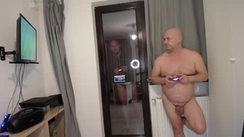 BEST LOVER online show from 01/24/25, 12:09