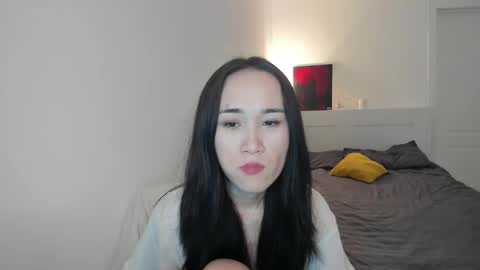 Aenie online show from 10/24/25, 11:50