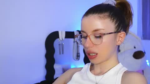 Aelia online show from 03/09/26, 07:07