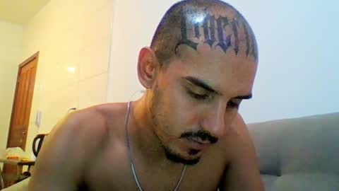 Snapshot of aelucius chatting on 01/14/25, 06:02 Luci online show from 01/14/25, 06:02