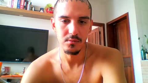 Snapshot of aelucius chatting on 01/14/25, 06:07 Luci online show from 01/14/25, 06:07