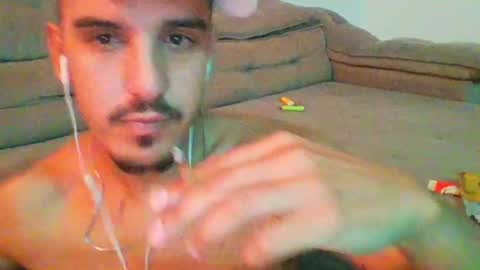 Snapshot of aelucius chatting on 01/24/25, 03:43 Luci online show from 01/24/25, 03:43