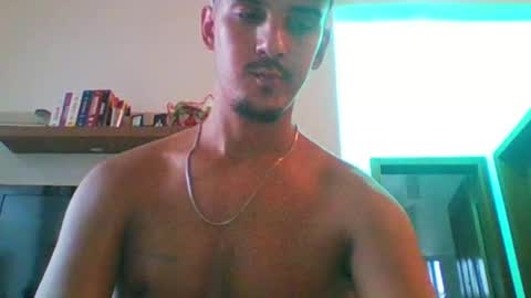 Snapshot of aelucius chatting on 01/24/25, 09:05 Luci online show from 01/24/25, 09:05