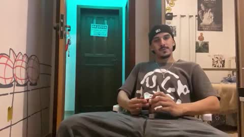 Snapshot of aelucius chatting on 10/02/25, 04:30 Luci online show from 10/02/25, 04:30