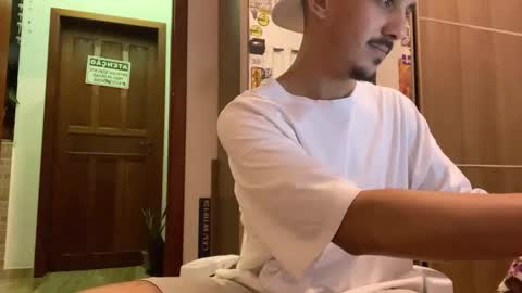 Snapshot of aelucius chatting on 11/03/25, 02:13 Luci online show from 11/03/25, 02:13