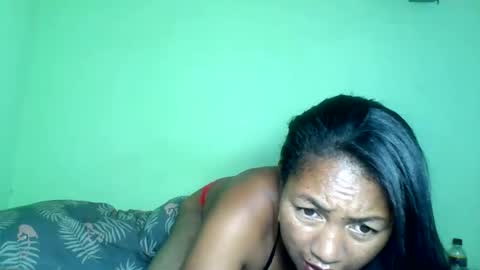 aelyaa online show from 04/12/26, 07:57